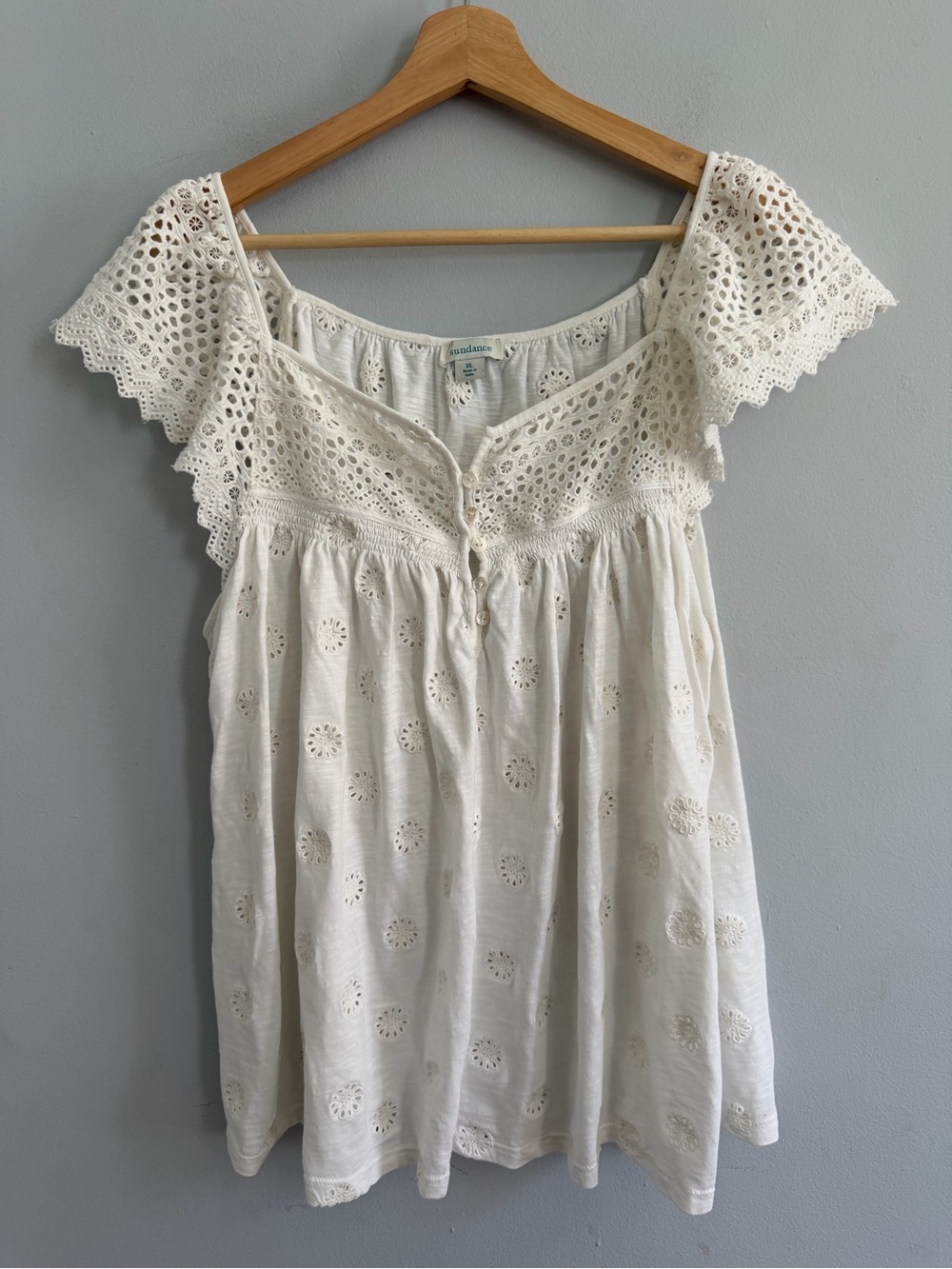 Sundance White Embroidered Eyelet Boho Dainty Peasant Flutter Sleeve Lace Top XL
